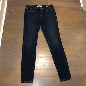 BULLHEAD dark wash mid rise skinniest jeans